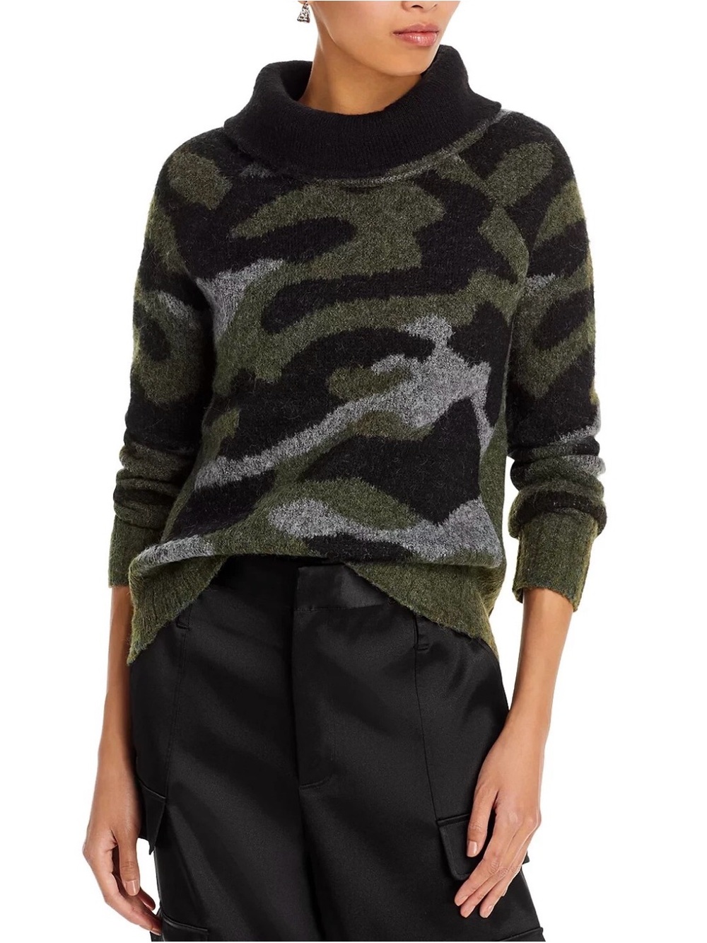 NWT AQUA Women's Long Sleeve Camo Sweater, Green Camo, Small